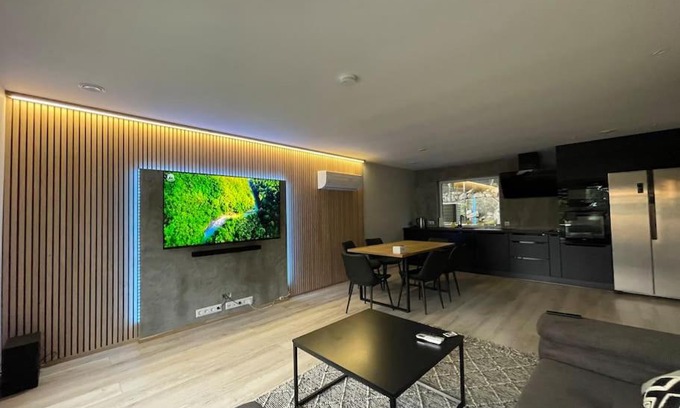 Kristiansund Apartment | Eksluzywny apartament w zaciszu