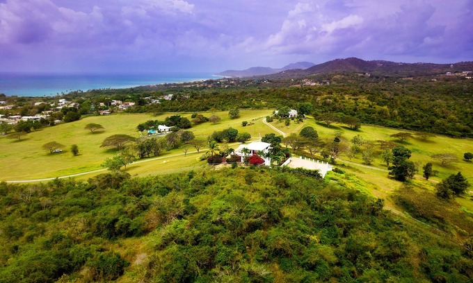 Esperanza House | El Cerro-3 Homes on a Private 30 Acre Estate w/Pool