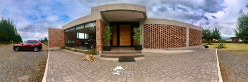Cotopaxi House | El Chasqui Guest House