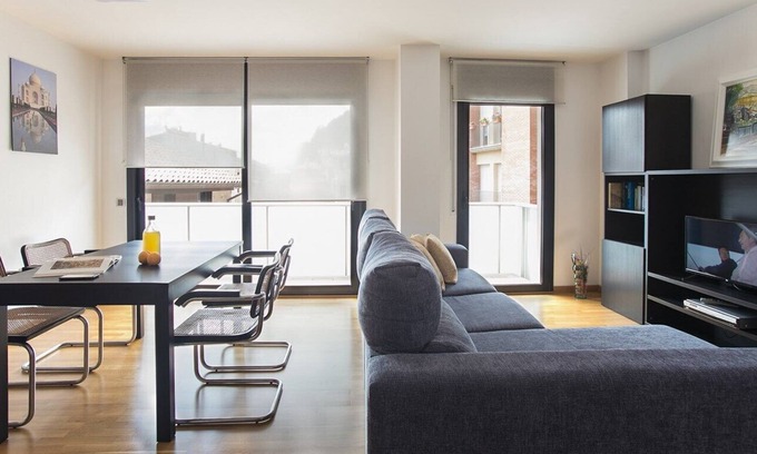 Ripoll Apartment | El Fortí de Ripoll, Apartamento moderno en el centro histórico de Ripoll
