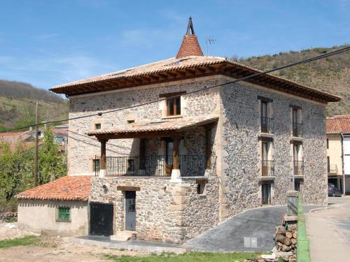 Barbadillo del Pez House | El Mirador Del Pedroso