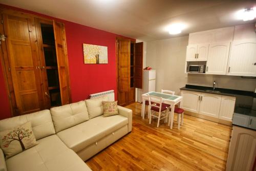Logrono Historic Centre Apartment | El Mirador del Rioja, Zona Laurel