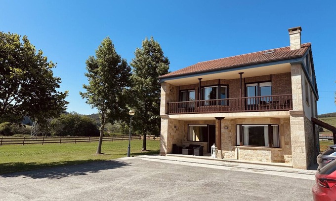 Guemes House | El Rancho - 13801