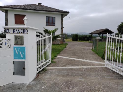 Busto House | El Rancho Busto - Luarca