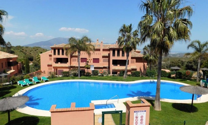 Ojen Apartment | El Soto de Marbella FREE Golf-Tennis-Padel-Gym 2 Bedroom Penthouse