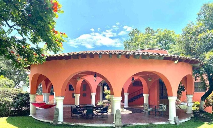 Cuernavaca Villa | El Vergel beautiful boutique house w/Pool & garden