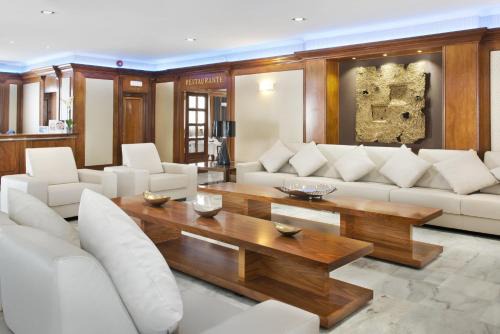 Playa Granada Hotel | Elba Motril Beach & Business Hotel