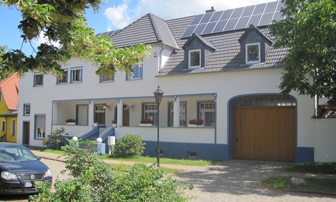 Dornburg Apartment | Elbe, Saale, fishing, bike tours, Baden, Wörlitz, Dessau, Bauhaus, Elberadweg