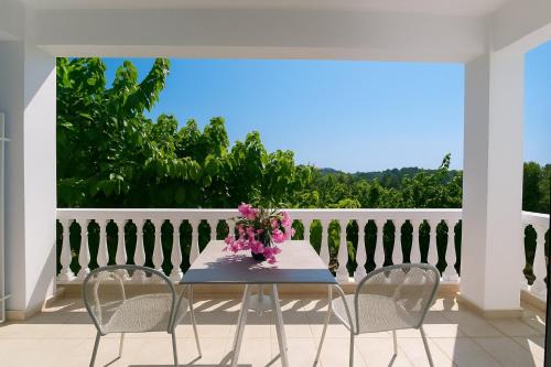 Fternon Apartment | Eleftherion Comfort Living Lefkada
