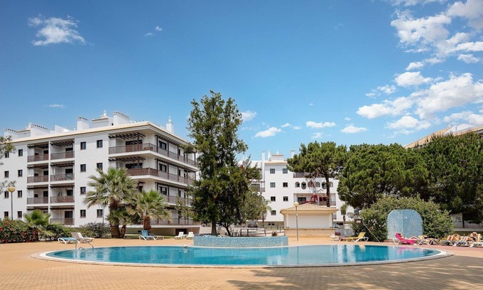 Aldeia das Acoteias Apartment | Elegance Apartment W/Balcony & Pool by LovelyStay