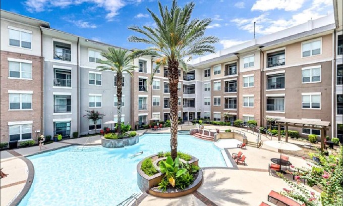 Astrodome Apartment | Elegant 1BR| Ideal for Long Term Stay