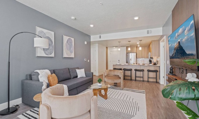 Downtown Salt Lake City Apartment | Elegant 2BR Apartment Near Iconic Temple Square