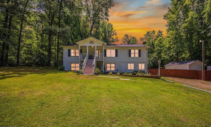 Spotsylvania House | Elegant 3-Bedroom Retreat with Wi-Fi & Peaceful Outdoor Space in Spotsylvania