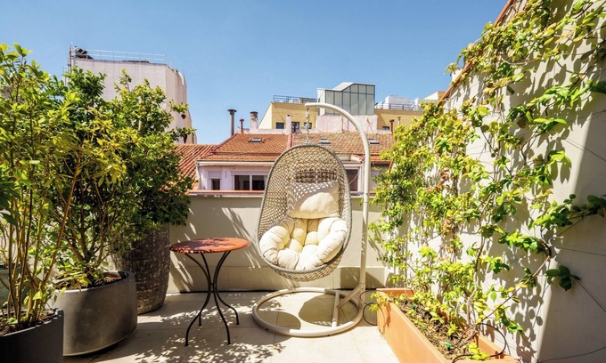 Huertas Apartment | Elegant 5-Bedroom Apartment with Terrace in the Heart of Madrid