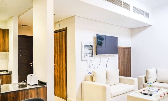Dubai Villa | Elegant and Inviting 3BR Villa Townhouse