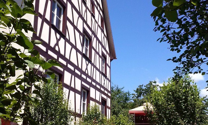 Mimmenhausen Villa | Elegant apartment in historic house, next to nature reserve and Salem Castle