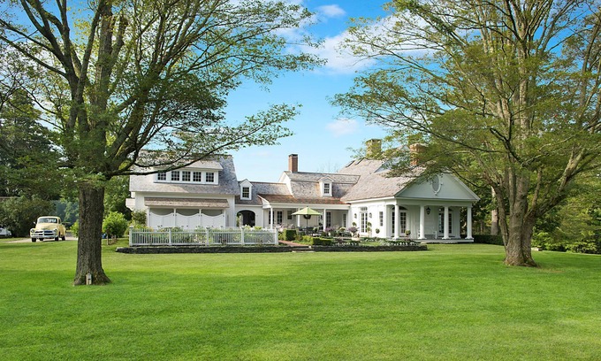 East Haddam House | Elegant Countryside Estate