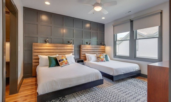 Greenwood House | Elegant East Nashville Townhouse Retreat