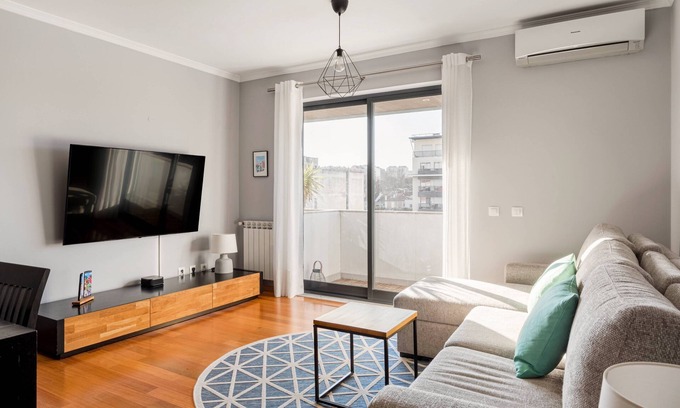 Benfica Apartment | Elegant Flat in Benfica - 10 min to City Center