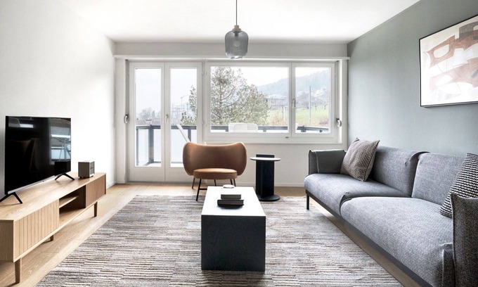 Horgen District Apartment | Elegant Horgen 3 Room w/Storage, 5 min to Market, by Blueground