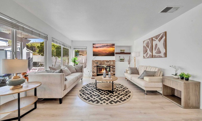Temecula House | Elegant Living On Yorkton Rd #42192