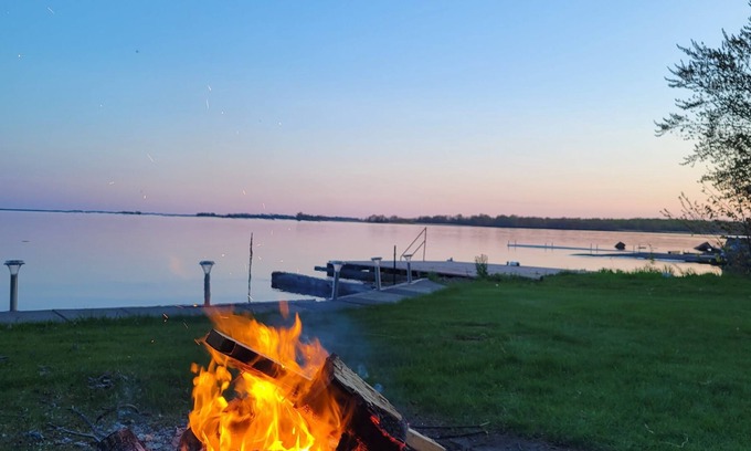 West Nipissing Cottage | Elegant Sandy Lakefront Cottage with Paddle boat/Kayaks