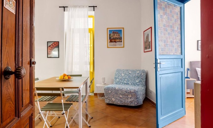 Borgo Vecchio House | [Elegant Two Bedroom Apartment] with Balcony & Suite