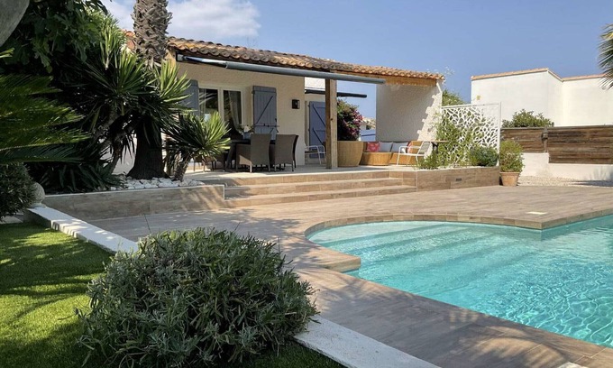 Cap d'Agde Villa | Elegant Villa with Pool & Parking for 8 - Near Beach, Nature Reserve