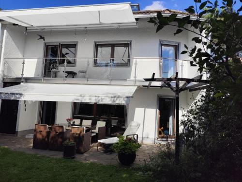 Starnberg House | Elegantes Haus, Bikes, ruhig, Garten, Seenähe, ab 6 Jahre