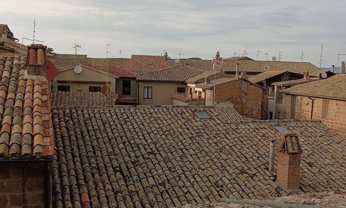 Orvieto Apartment | Elena's apartment in Orvieto. EN055023C101032515.