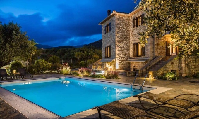 Kardamyli House | Eleonas Houses - Kardamili Amelia's Bliss