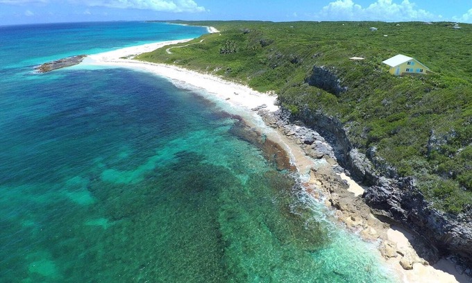 Gregory Town Villa | Eleuthera Villa - The Surfer's Beach Destination!
