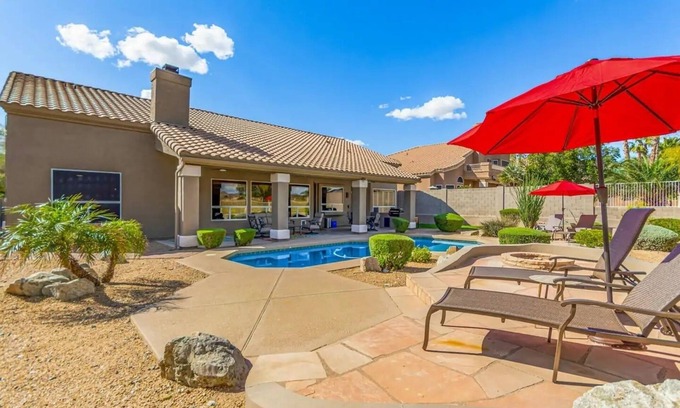 Foothills Club West House | Elevated Living: Modern Elegance Meets Desert Tranquility