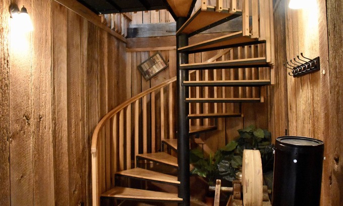Shoals Cabin | Elk Ridge Ranch-French Lick-Family Reunions Corporate Retreats, Private Parties