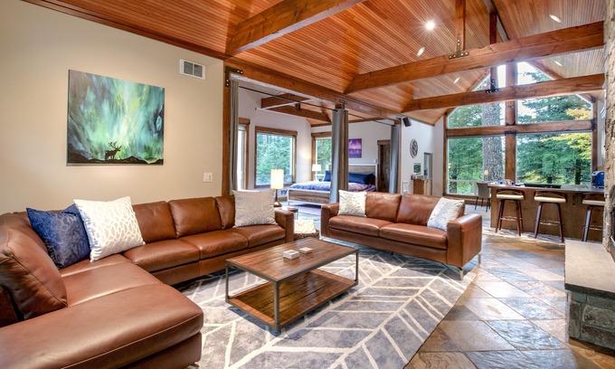 Riverbend House | Elk River Estate ~ Guest House ~ CLOSED