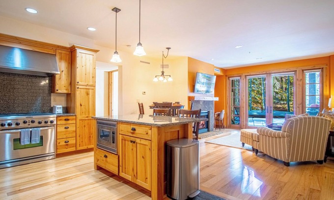 Elkhorn Village Condo | Elkhorn Springs Sanctuary - Pool/Hot Tub/Underground Parking