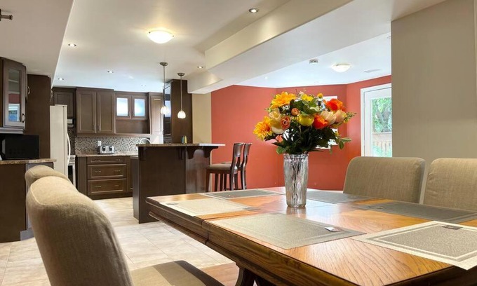 Richmond Hill Apartment | Ella's Cozy Retreat at Richmond Hill