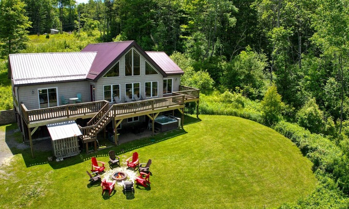 Ellicottville Ski Chalet | Ellicottville all-Season chalet