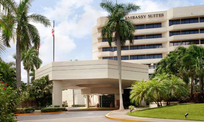 Boca Raton Hotel | Embassy Suites Boca Raton