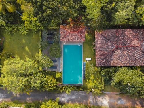 Boossa Bed & Breakfast | Emel's Retreat By Tropical Magnum - Luxury Boutique Villa