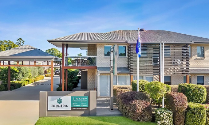 Emerald Apartment | Emerald Inn by Travellers