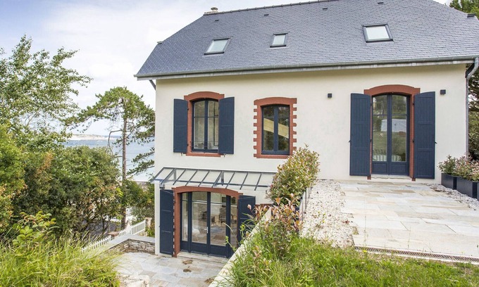 Saint-Cast-le-Guildo Villa | Emeraude, sea view, garden, close to the beach