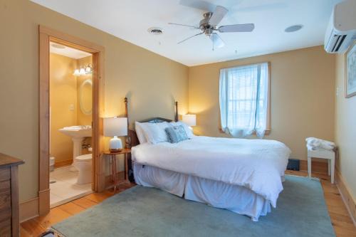 Trent Hills Bed & Breakfast | Emilyville Inn