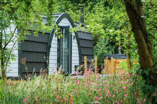 Gwespyr Cabin | Emlyn's Coppice - Luxury Woodland Glamping