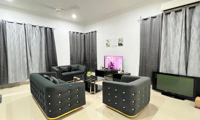 Paka Villa | EMPIRE LUXURY HOMESTAY PAKA