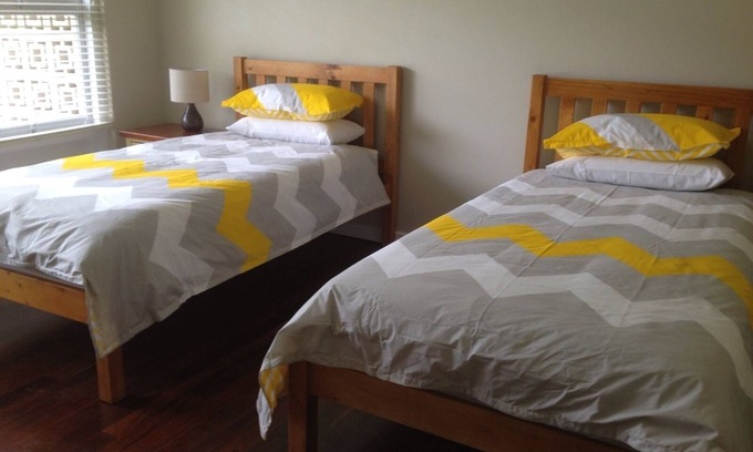 Emu Point Cottage | Emu Point Beach Cottages: Oyster Cottage- pet friendly accommodation