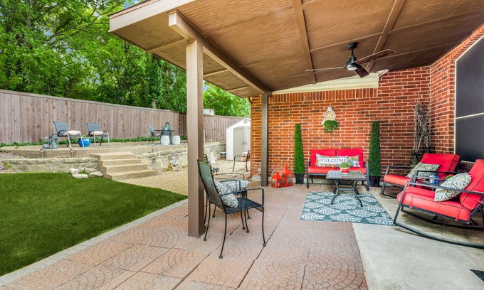 Garland House | Enchanted Garden. your Escape from the City