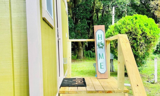 Reddick House | Enchanted Hideaway