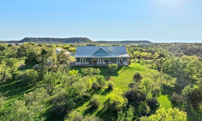 Fredericksburg House | Enchanted Rockview House | 3 Bedroom | Firepit