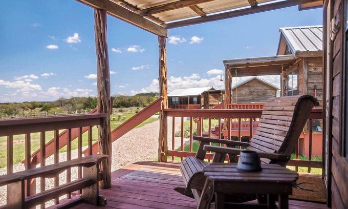 Fredericksburg Cabin | Enchanted Rockview Cabin 5 | 2 Queen beds